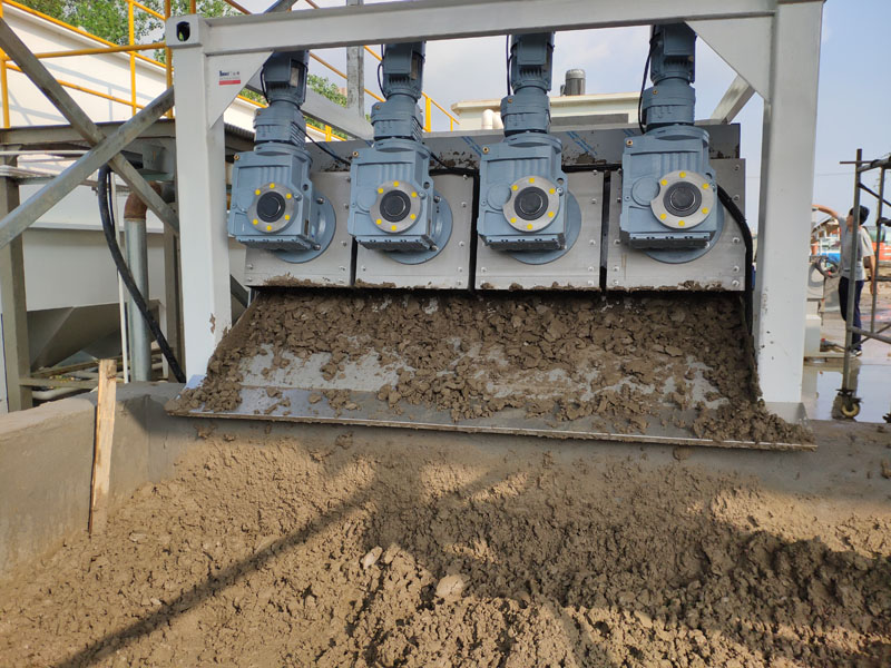 叠螺压滤机：提高污泥脱水效率的环保解决方案